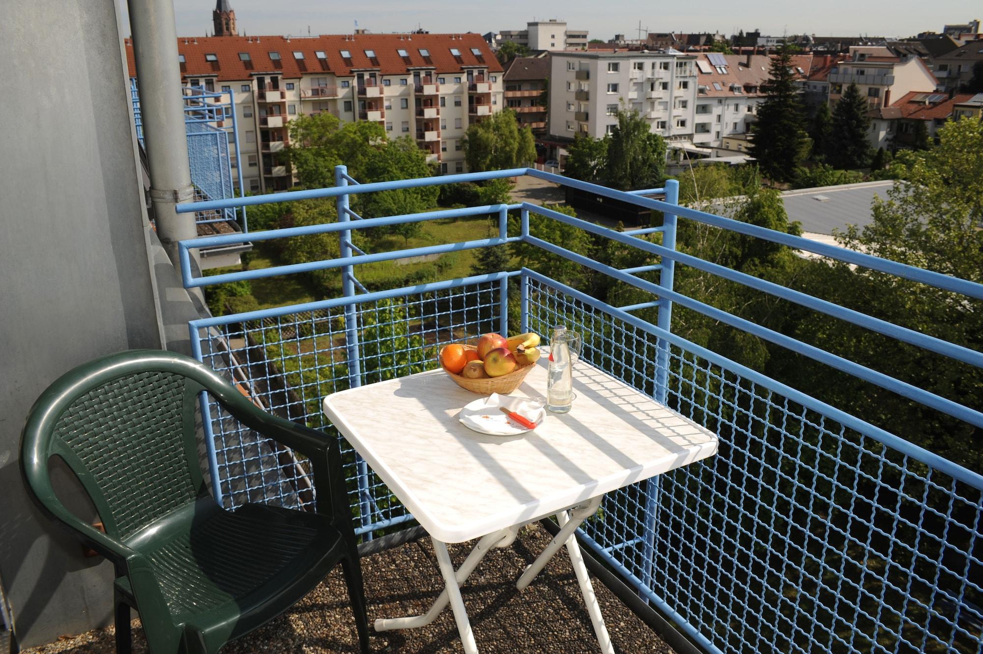 Acora Karlsruhe Zentrum Living The City - Apartments 외부 사진